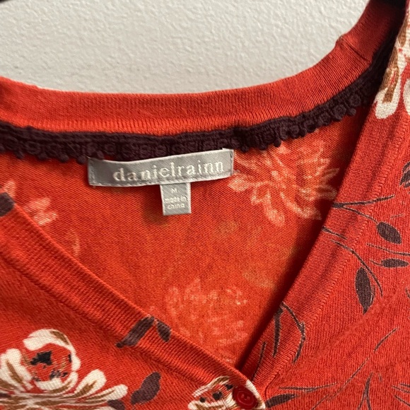 Danielrainn size M rust orange cardigan pre owned - Picture 2 of 5